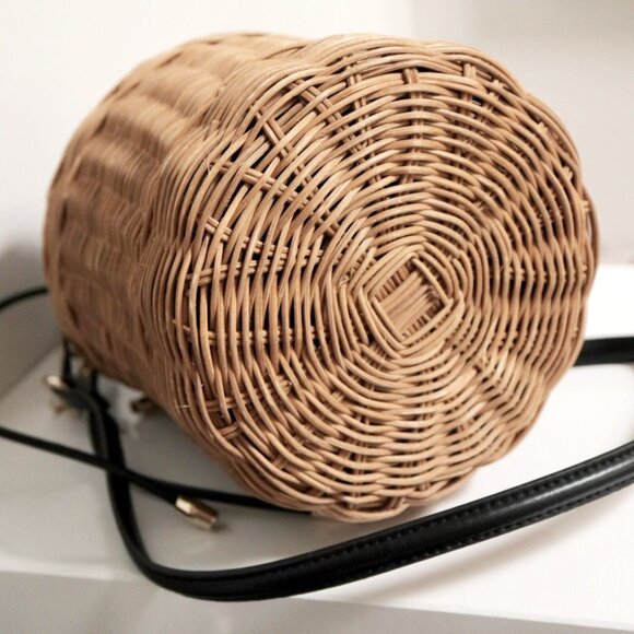 ZARA Black & Beige Woven Rattan Straw Crossbody Bucket Bag - Picture 7 of 8